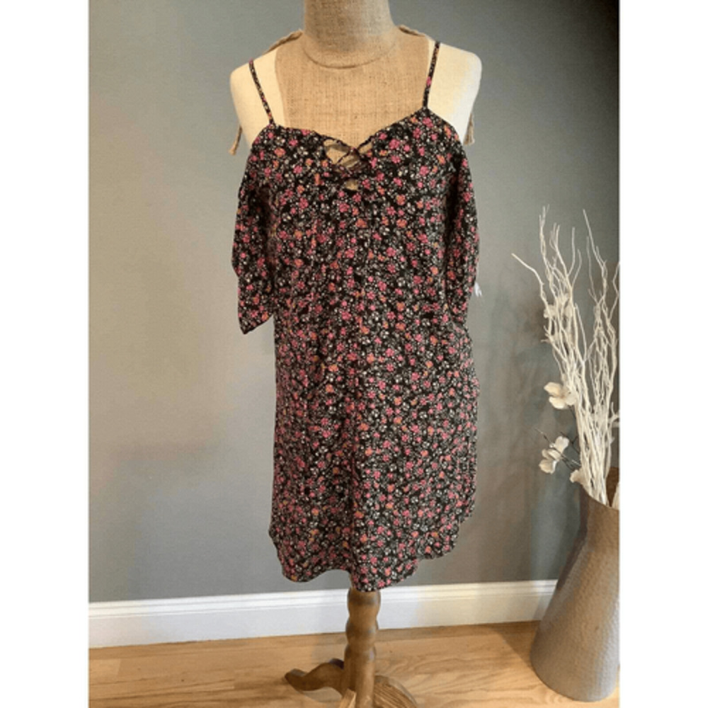 Everly Nordstrom Cold Shoulder Ditsy Floral Dress Black Sz Small